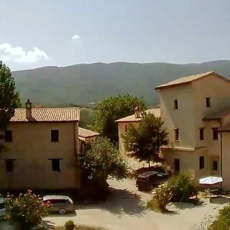 Agriturismo Il Covo Del Solengo Villa Valtopina Kültér fotó