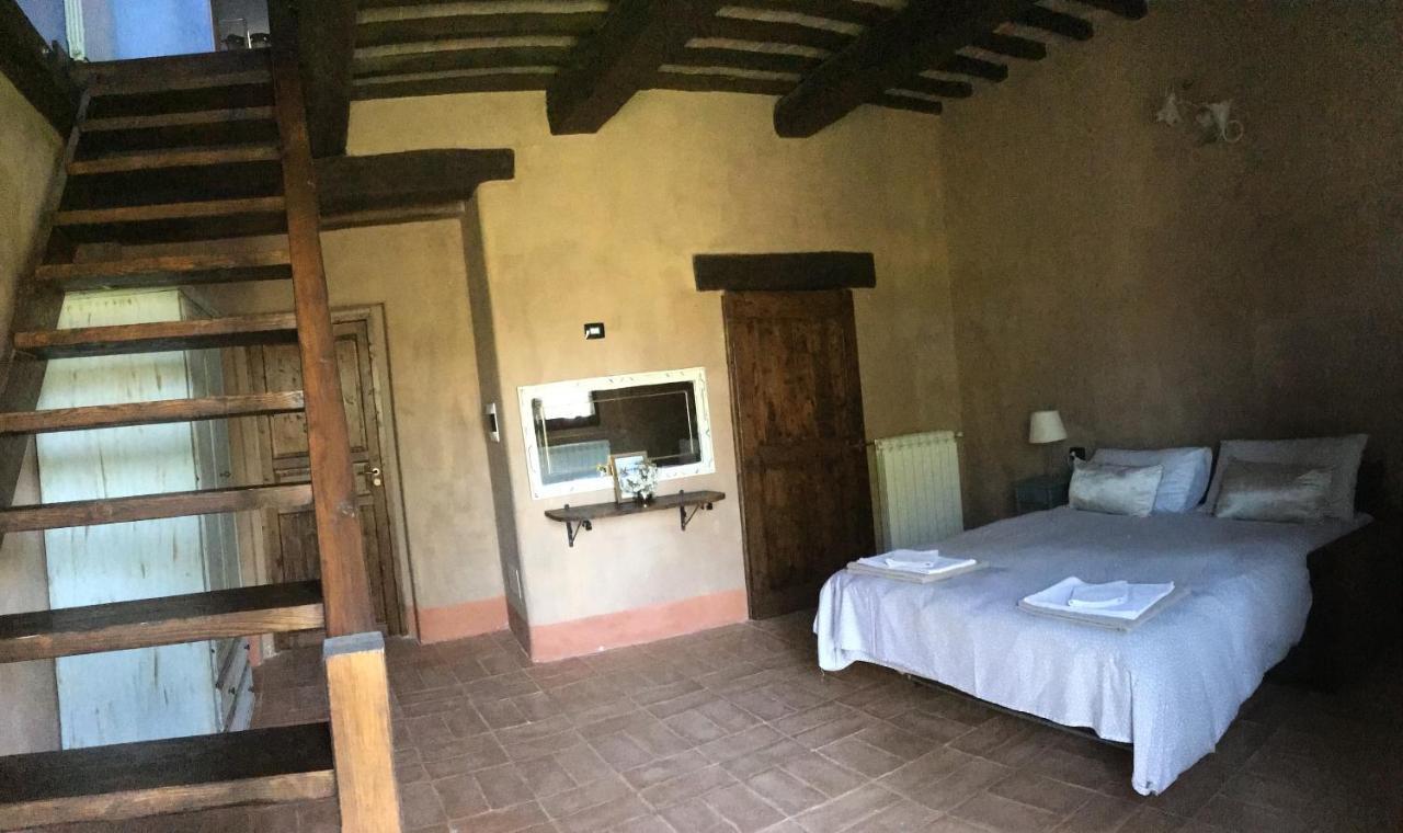 Agriturismo Il Covo Del Solengo Valtopina Kültér fotó