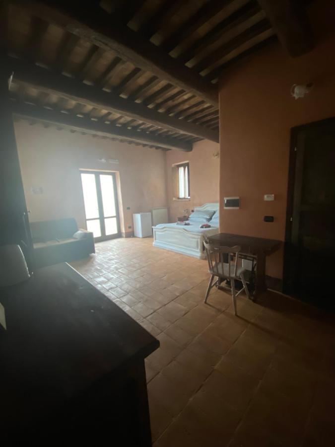 Agriturismo Il Covo Del Solengo Valtopina Kültér fotó