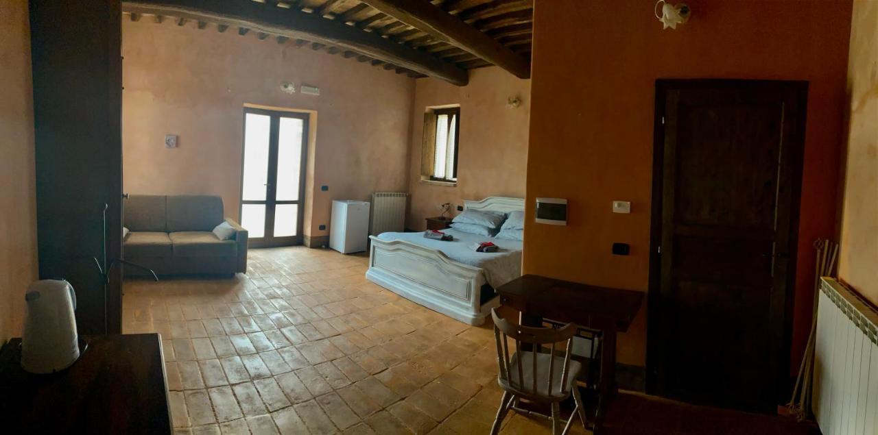 Agriturismo Il Covo Del Solengo Valtopina Kültér fotó