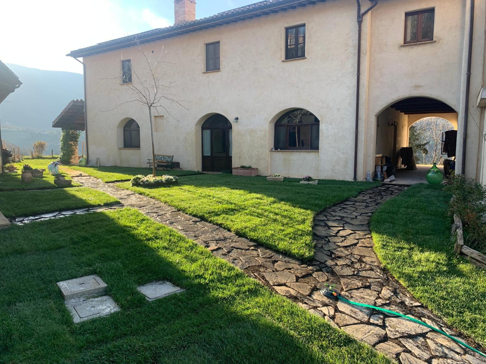 Agriturismo Il Covo Del Solengo Valtopina Kültér fotó